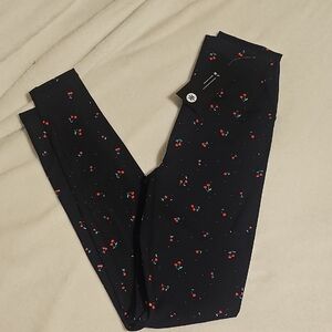 Black Cherry Print Leggings